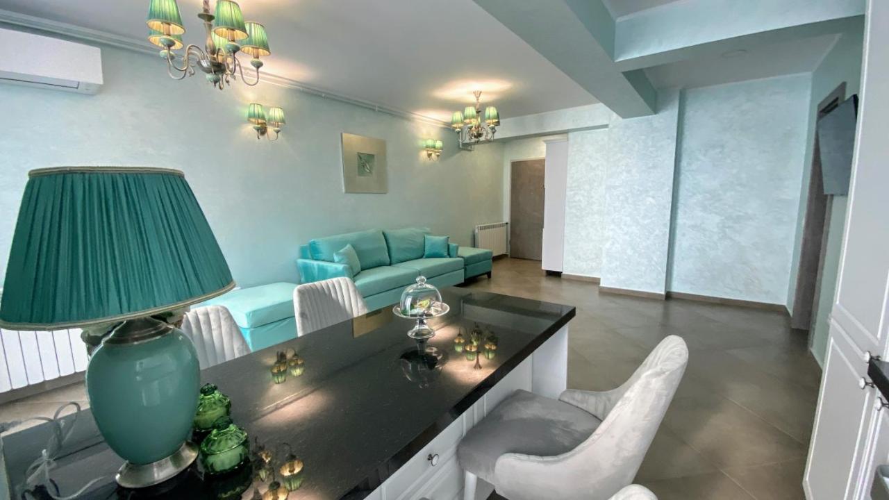 Myosotis Mamaia By The Lake Bagian luar foto